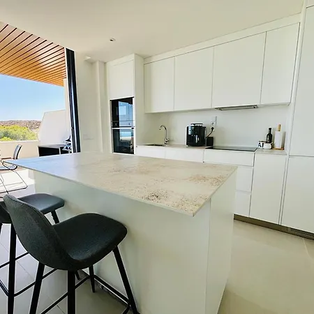 Σπίτι διακοπών Wonderful With Pool And Garden